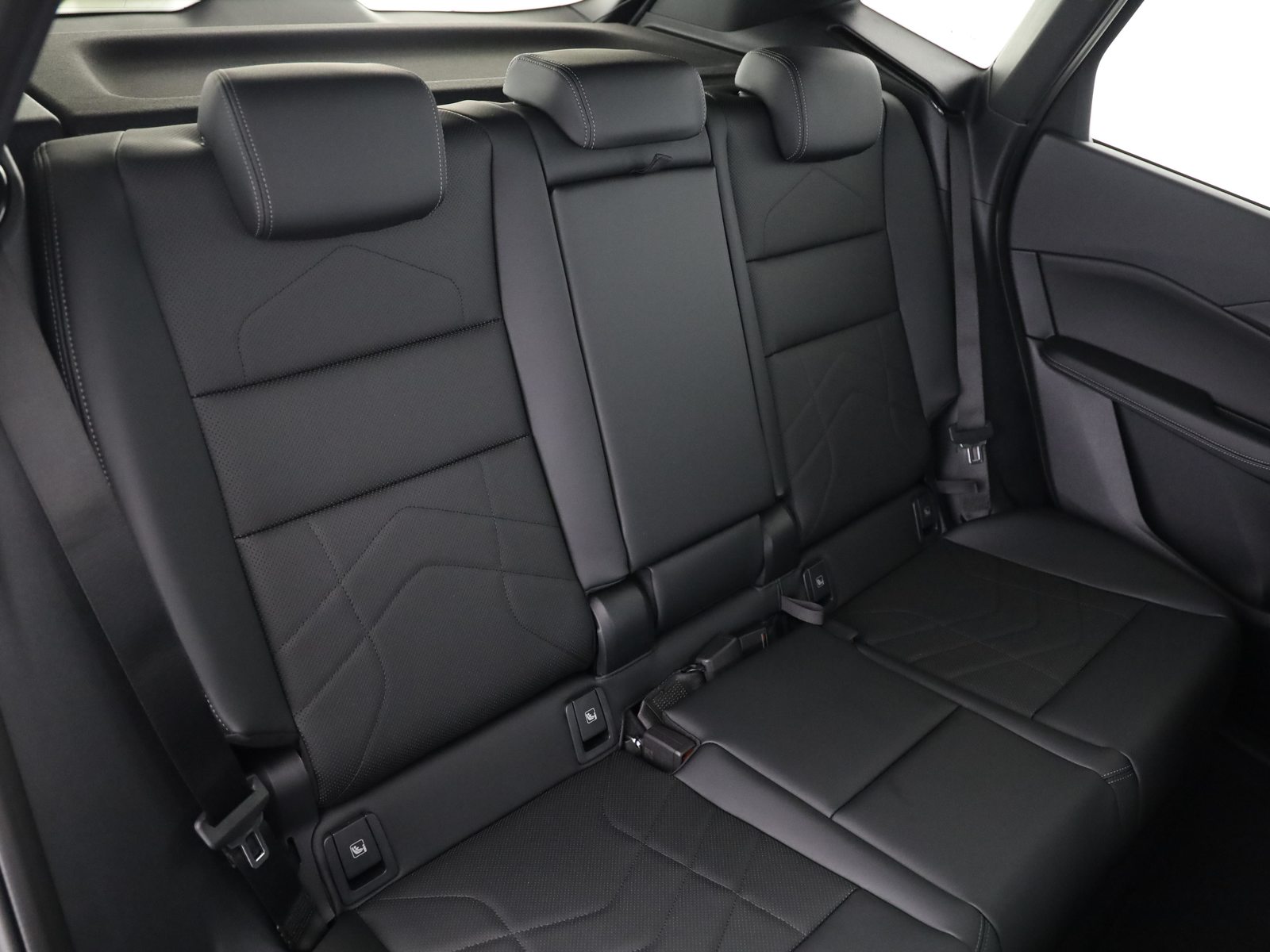 BMW 230e xDrive paddles Active Tourer, Plug-in-Hybrid Benzin/Elektro, Neuwagen, Automatik - 6