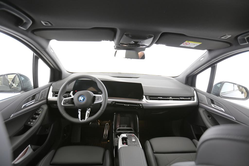 BMW 230e xDrive paddles Active Tourer, Plug-in-Hybrid Benzina/Elettrica, Auto nuove, Automatico - 4
