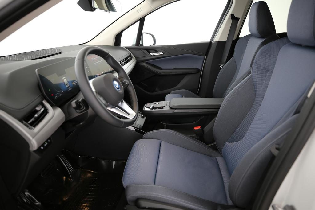 BMW 230e xDrive Active Tourer, Hybride Rechargeable Essence/Électricité, Voiture nouvelle, Automatique - 3