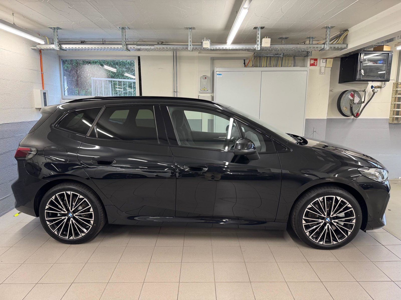 BMW 230e xDrive Active Tourer, Plug-in-Hybrid Petrol/Electric, New car, Automatic - 3