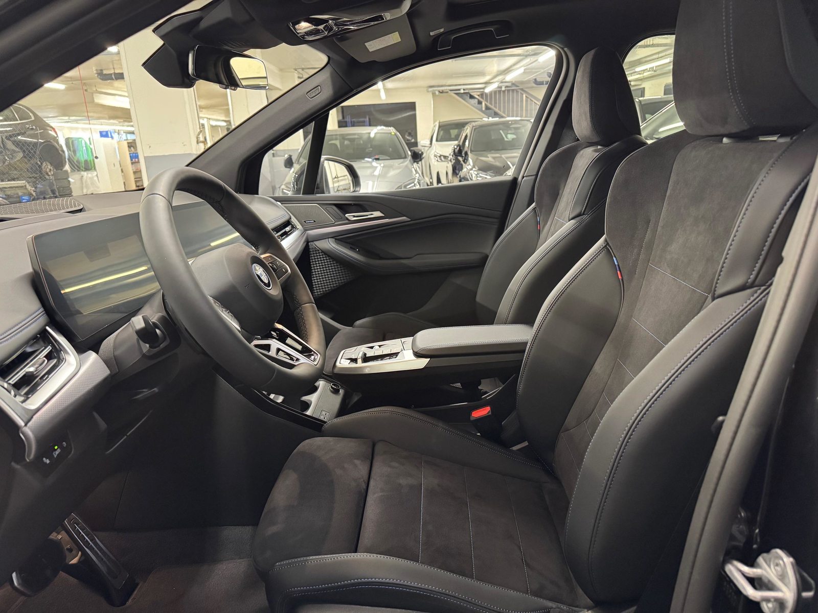 BMW 230e xDrive Active Tourer, Plug-in-Hybrid Petrol/Electric, New car, Automatic - 6