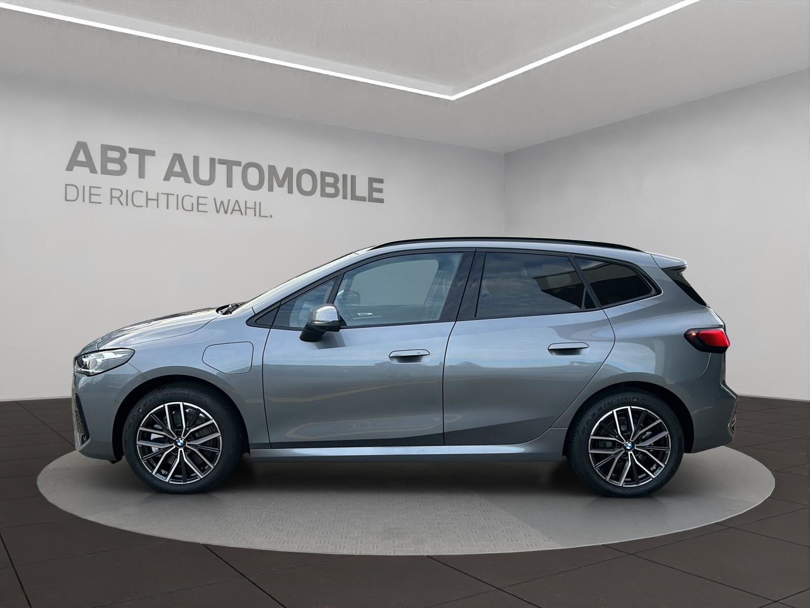 BMW 230e xDrive paddles Active Tourer, Hybride Rechargeable Essence/Électricité, Voiture nouvelle, Automatique - 2