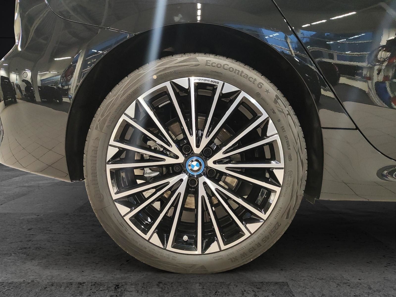 BMW 230e xDrive paddles Active Tourer, Plug-in-Hybrid Benzin/Elektro, Neuwagen, Automatik - 7