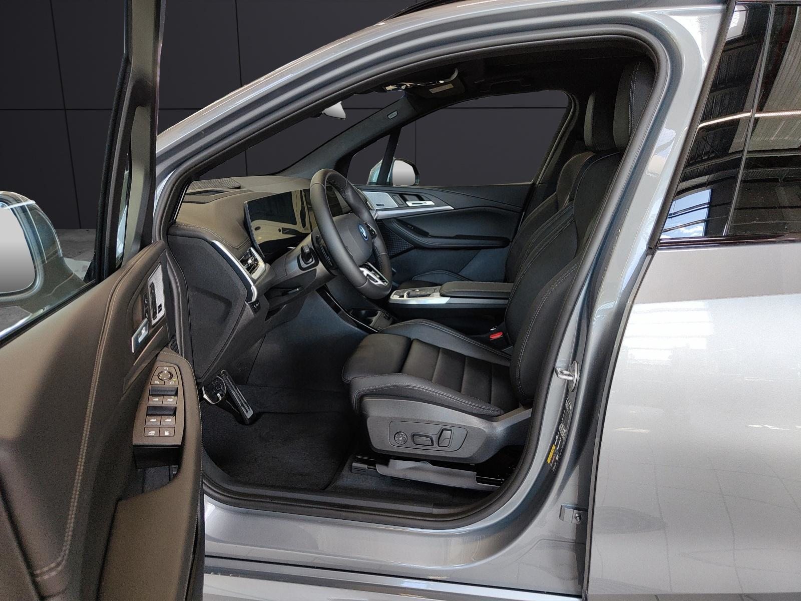 BMW 230e xDrive paddles Active Tourer, Hybride Rechargeable Essence/Électricité, Voiture nouvelle, Automatique - 2