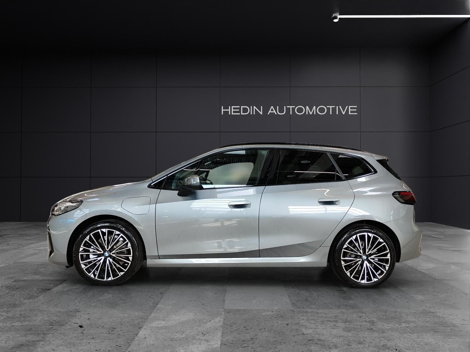 BMW 230e xDrive paddles Active Tourer, Hybride Rechargeable Essence/Électricité, Voiture nouvelle, Automatique - 4