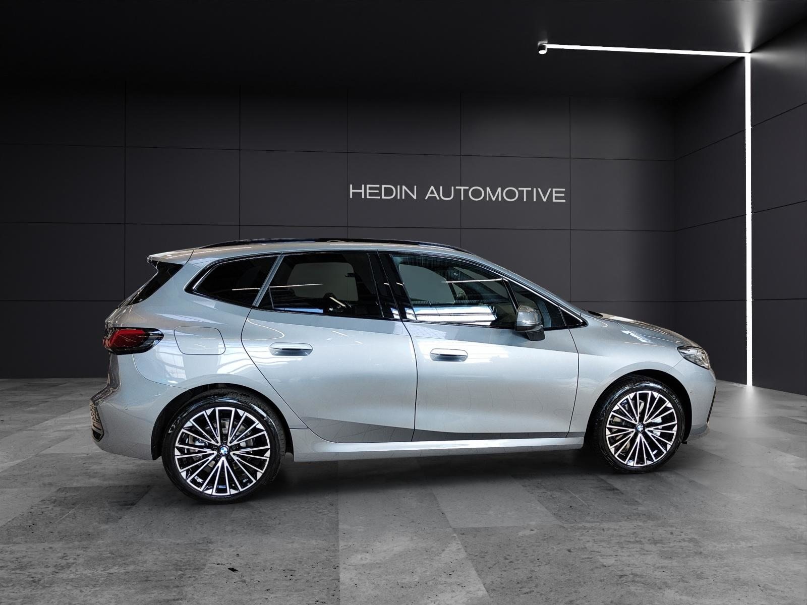 BMW 230e xDrive paddles Active Tourer, Hybride Rechargeable Essence/Électricité, Voiture nouvelle, Automatique - 6