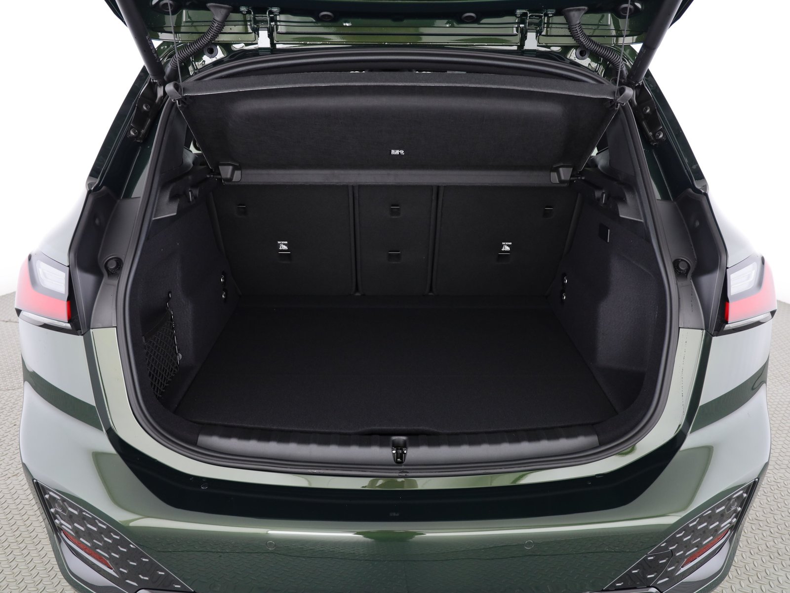 BMW 230e Active Tourer, Plug-in-Hybrid Benzin/Elektro, Neuwagen, Automatik - 7