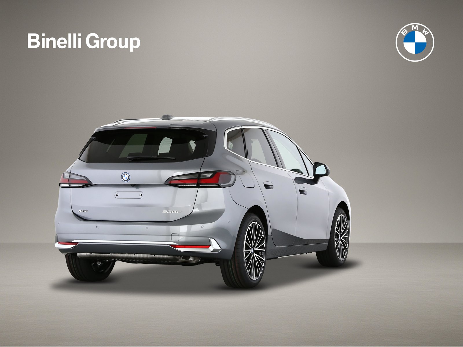 BMW 230e Active Tourer, Plug-in-Hybrid Benzina/Elettrica, Auto nuove, Automatico - 3