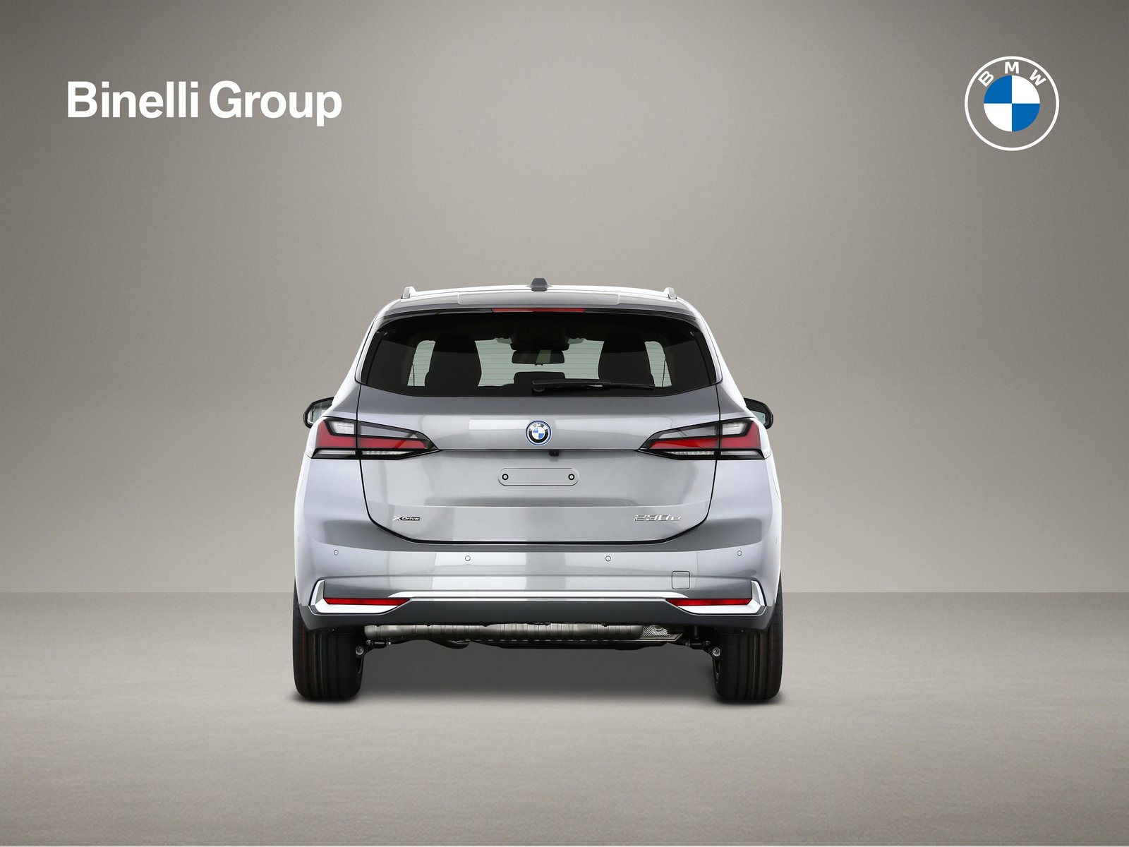 BMW 230e Active Tourer, Plug-in-Hybrid Benzina/Elettrica, Auto nuove, Automatico - 4