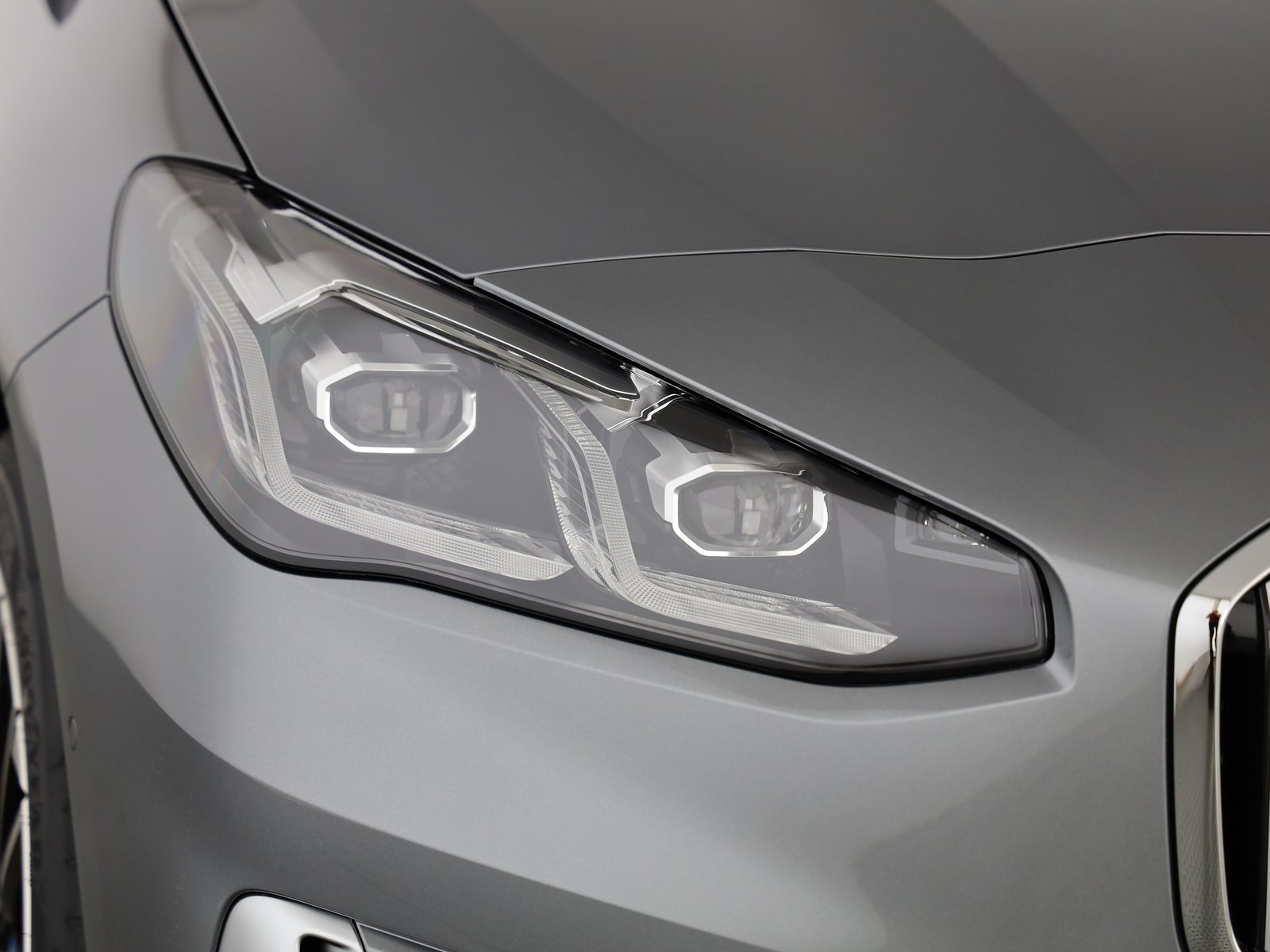 BMW 230e Active Tourer, Plug-in-Hybrid Benzina/Elettrica, Auto nuove, Automatico - 6