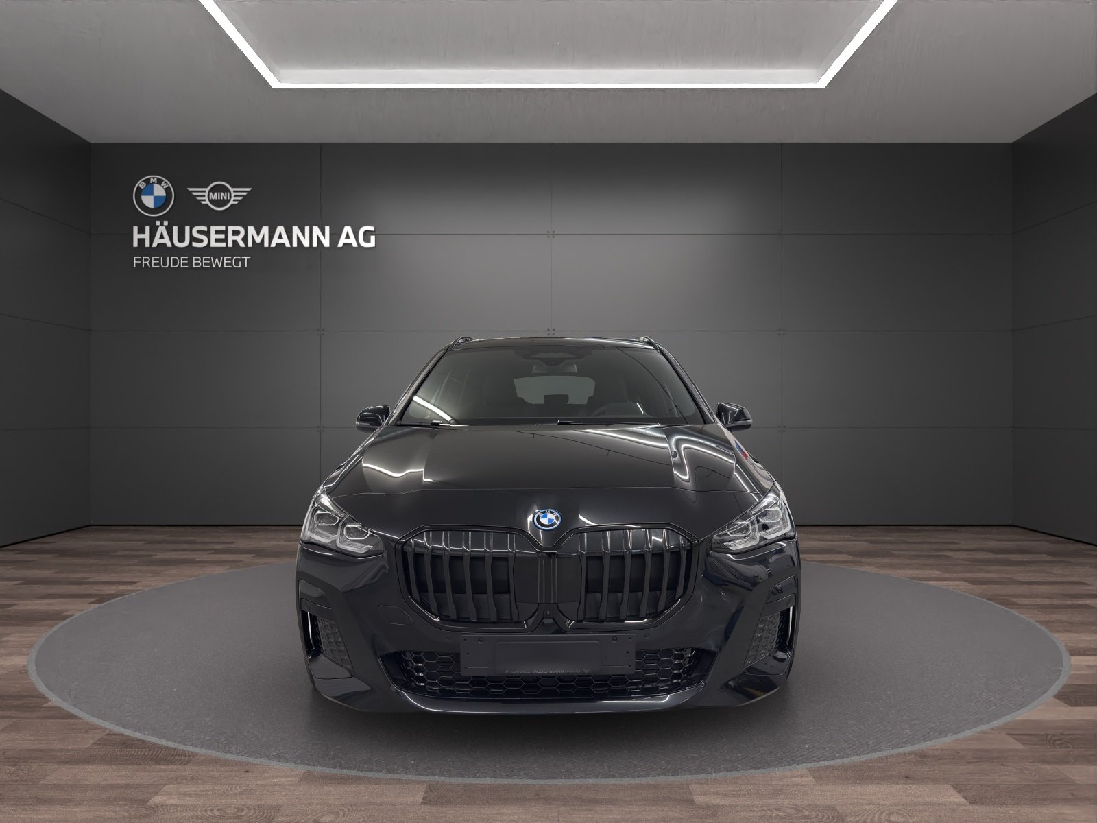 BMW 230e Active Tourer M Sport, Hybride Rechargeable Essence/Électricité, Voiture nouvelle, Automatique - 2