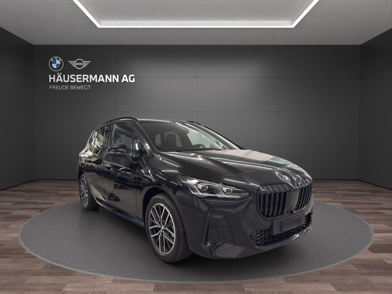 BMW 230e Active Tourer M Sport, Hybride Rechargeable Essence/Électricité, Voiture nouvelle, Automatique - 3