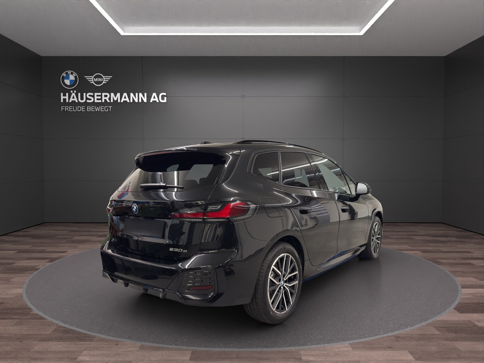 BMW 230e Active Tourer M Sport, Hybride Rechargeable Essence/Électricité, Voiture nouvelle, Automatique - 5