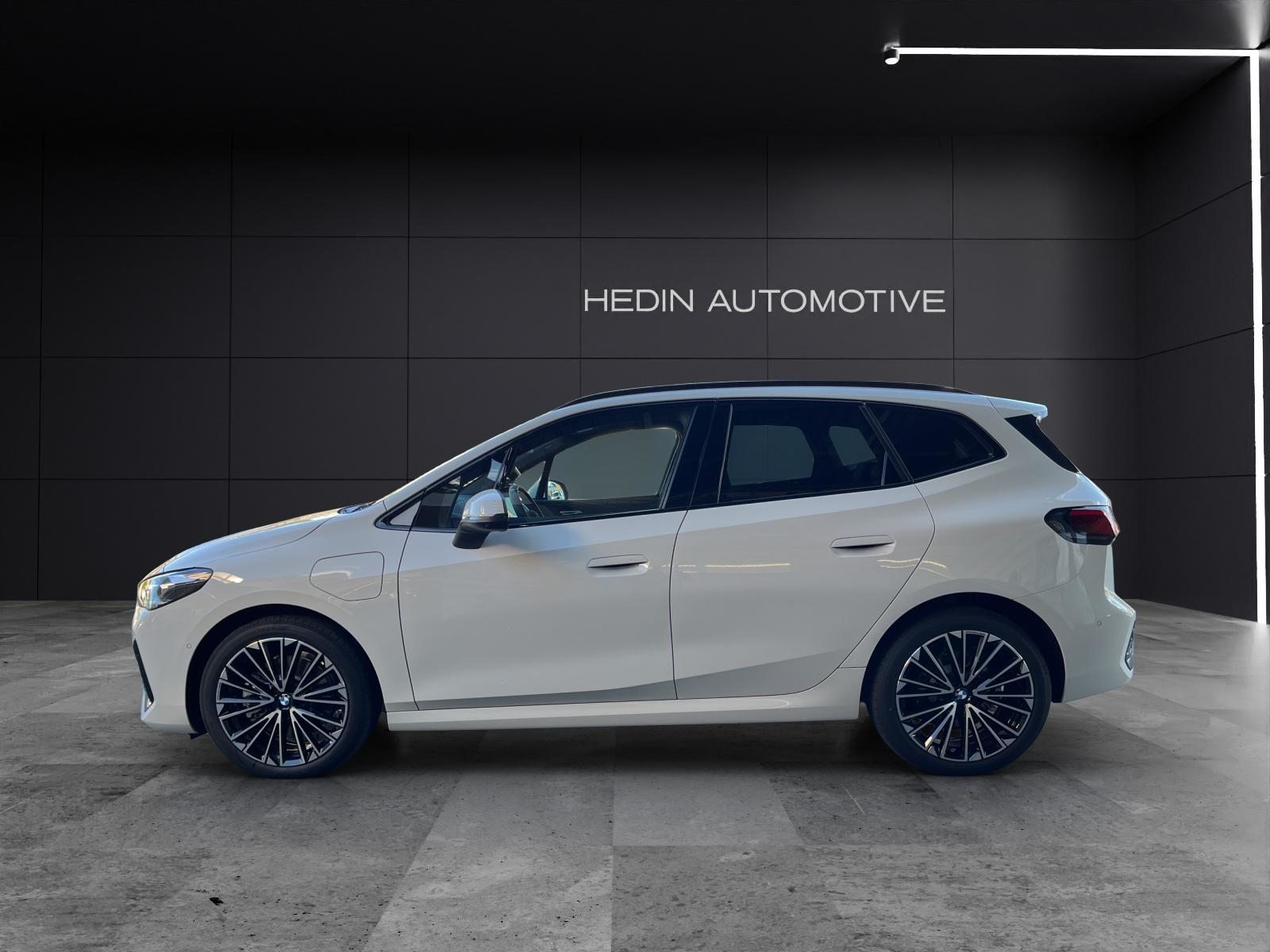 BMW 230e xDrive paddles Active Tourer, Plug-in-Hybrid Benzina/Elettrica, Auto nuove, Automatico - 4