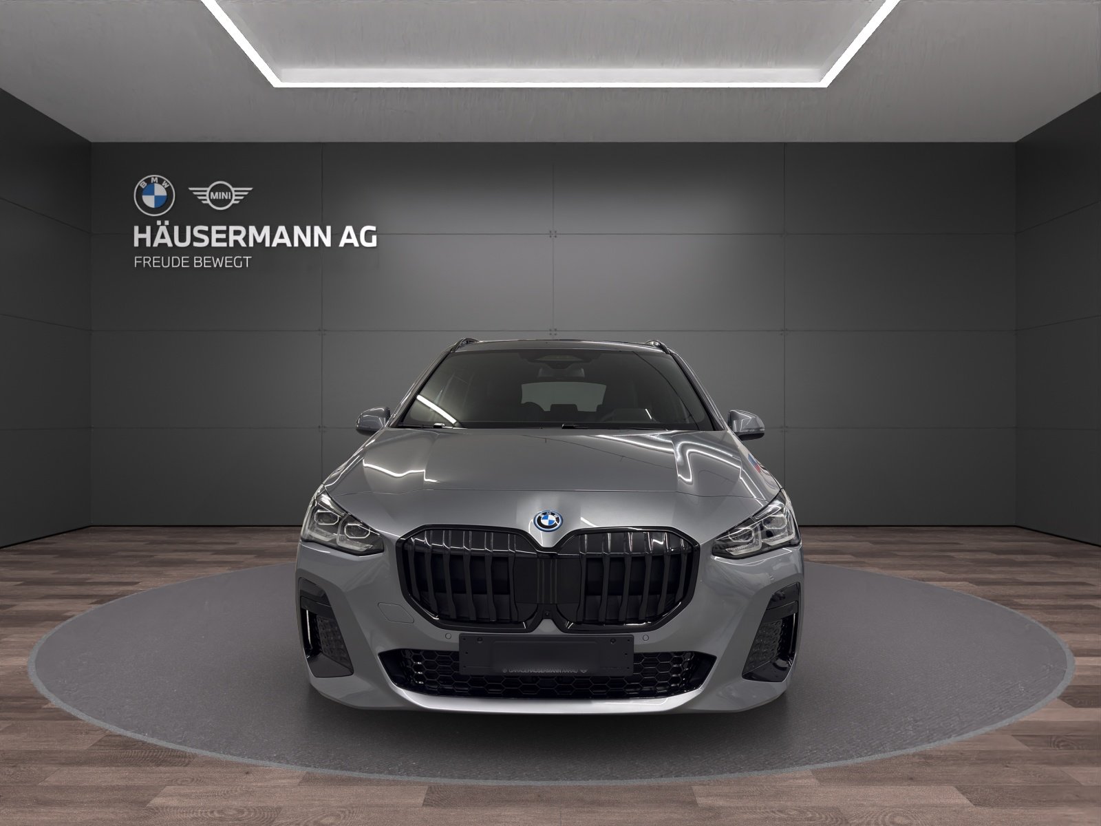 BMW 230e Active Tourer, Hybride Rechargeable Essence/Électricité, Voiture nouvelle, Automatique - 2