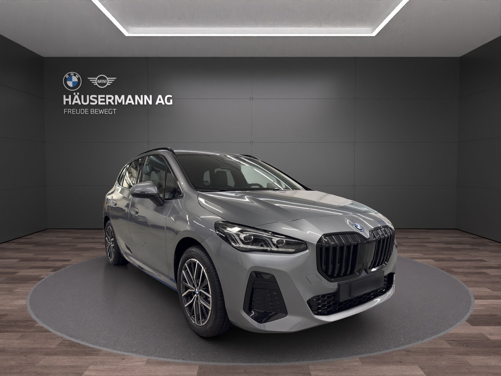 BMW 230e Active Tourer, Hybride Rechargeable Essence/Électricité, Voiture nouvelle, Automatique - 3