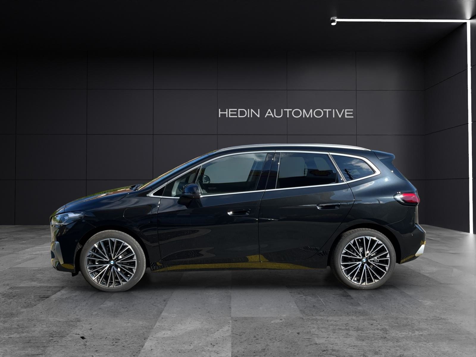 BMW 230e xDrive Active Tourer, Plug-in-Hybrid Benzina/Elettrica, Auto nuove, Automatico - 4