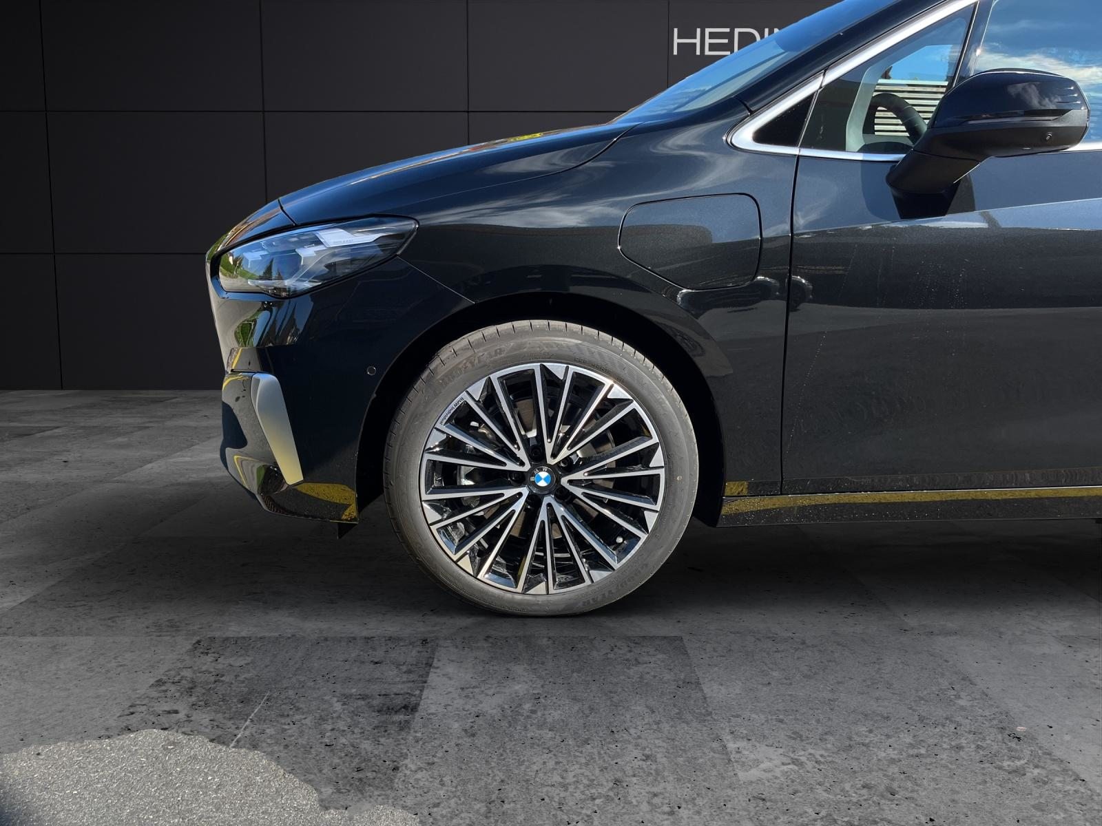 BMW 230e xDrive Active Tourer, Plug-in-Hybrid Benzina/Elettrica, Auto nuove, Automatico - 5