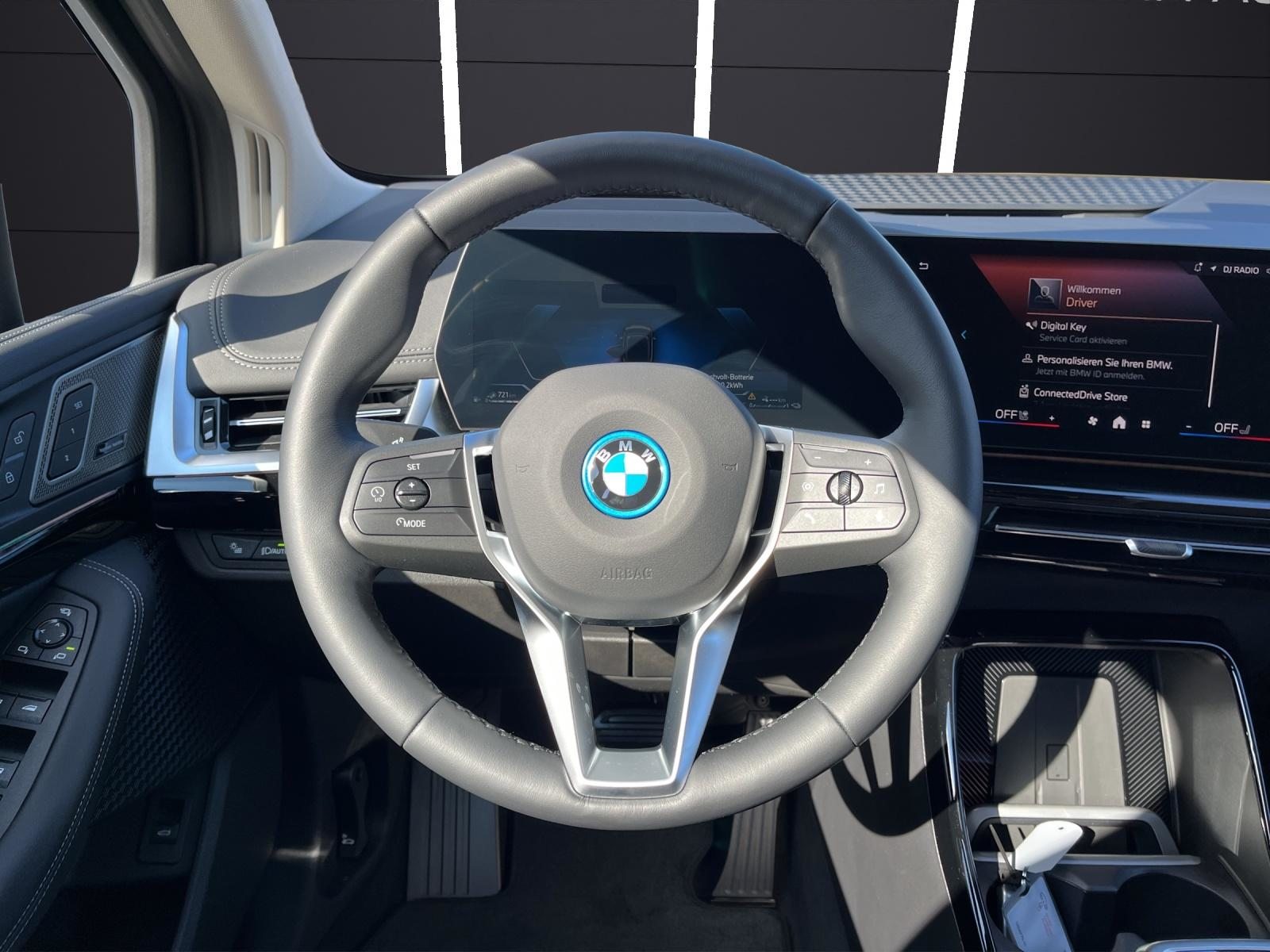BMW 230e xDrive Active Tourer, Plug-in-Hybrid Benzina/Elettrica, Auto nuove, Automatico - 6