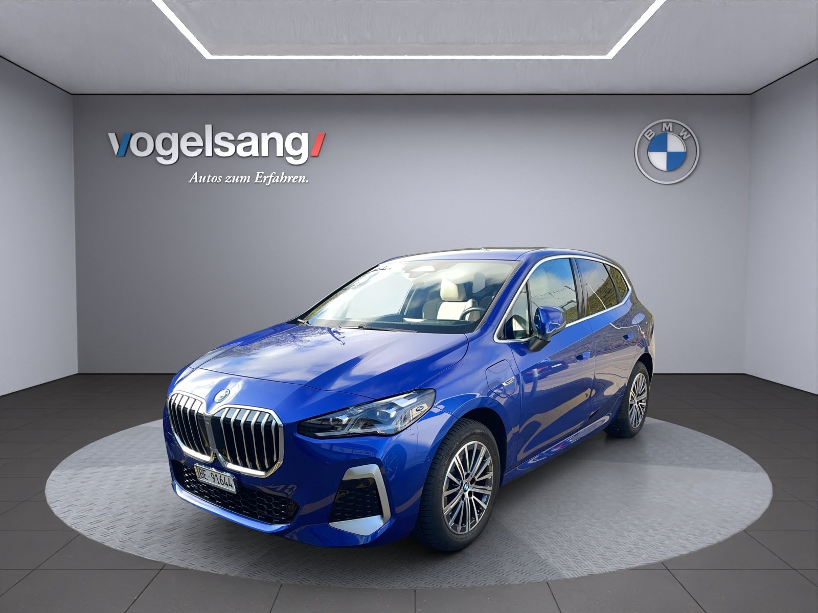 BMW 230e Active Tourer M Sport, Plug-in-Hybrid Petrol/Electric, Second hand / Used, Automatic - 2