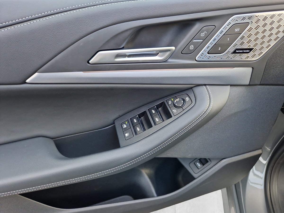 BMW 230e Active Tourer M Sport, Plug-in-Hybrid Benzina/Elettrica, Occasioni / Usate, Automatico - 7
