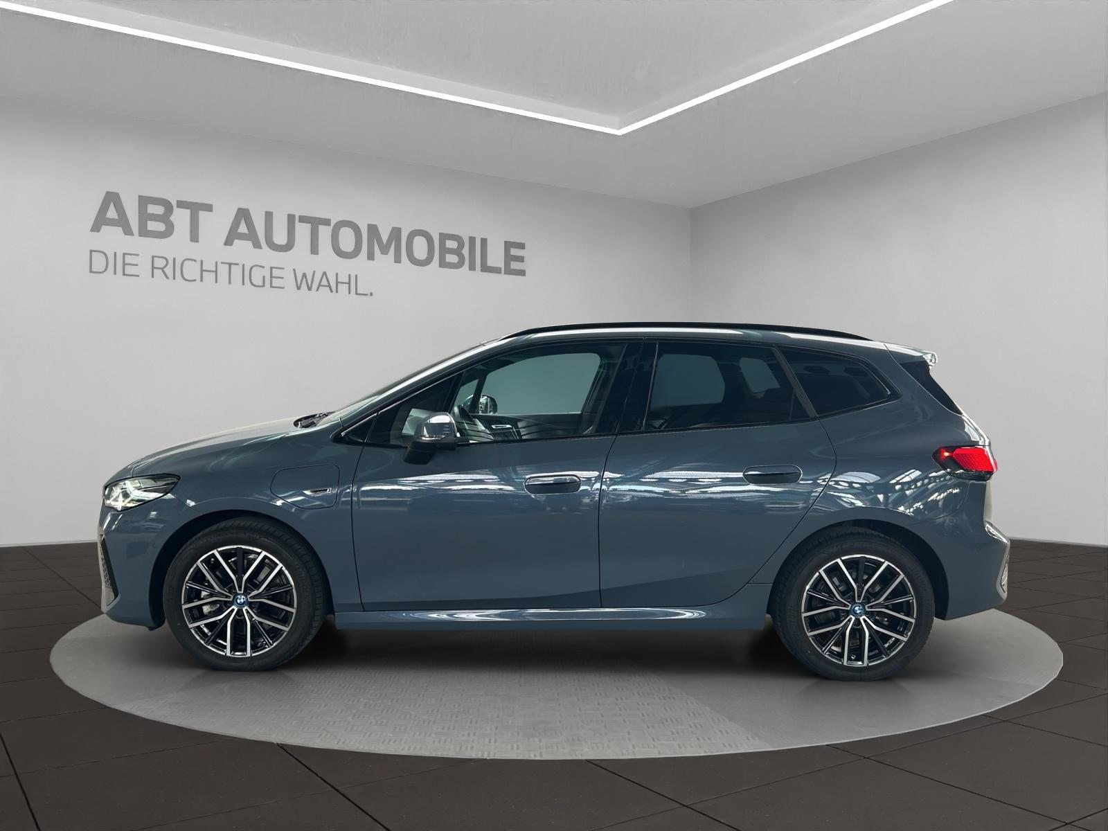 BMW 230e xDrive paddles Active Tourer, Plug-in-Hybrid Petrol/Electric, Second hand / Used, Automatic - 4