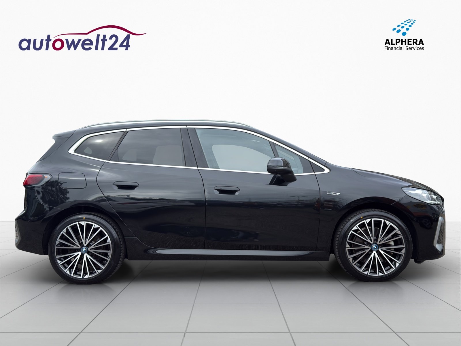 BMW 230e Active Tourer M Sport, Plug-in-Hybrid Petrol/Electric, Second hand / Used, Automatic - 4