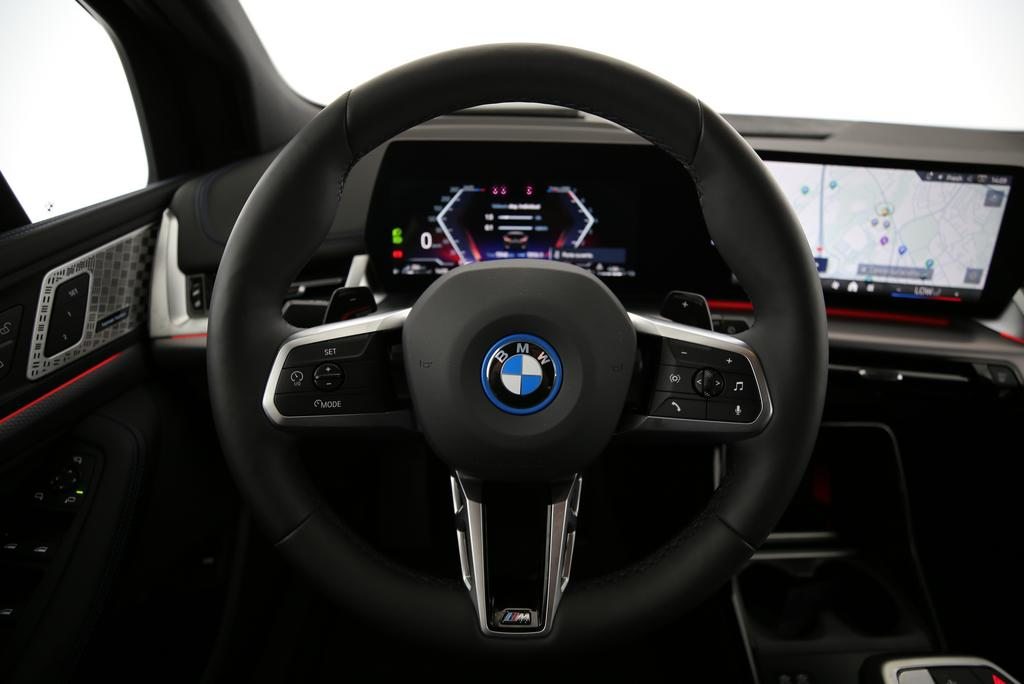 BMW 230e xDrive paddles Active Tourer, Plug-in-Hybrid Petrol/Electric, Second hand / Used, Automatic - 6