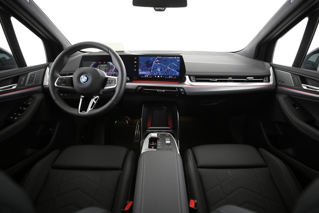 BMW 230e xDrive paddles Active Tourer, Plug-in-Hybrid Petrol/Electric, Second hand / Used, Automatic - 5