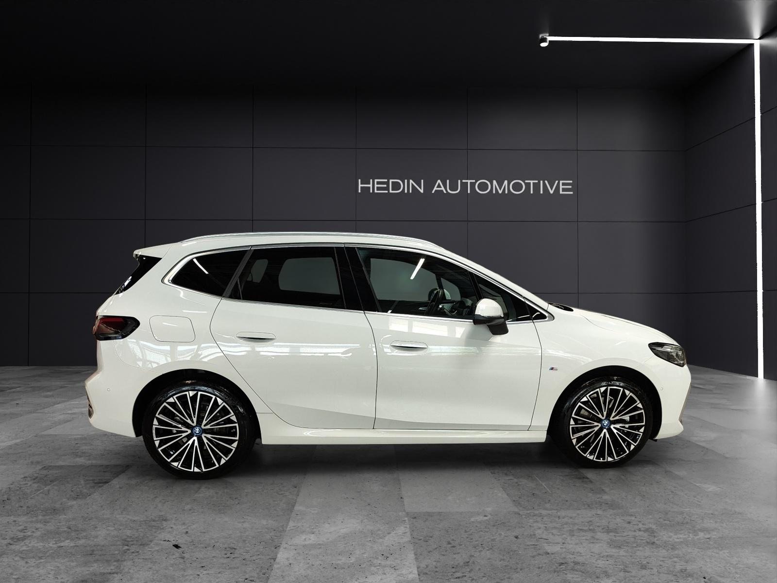 BMW 230e xDrive paddles Active Tourer, Plug-in-Hybrid Petrol/Electric, Second hand / Used, Automatic - 7
