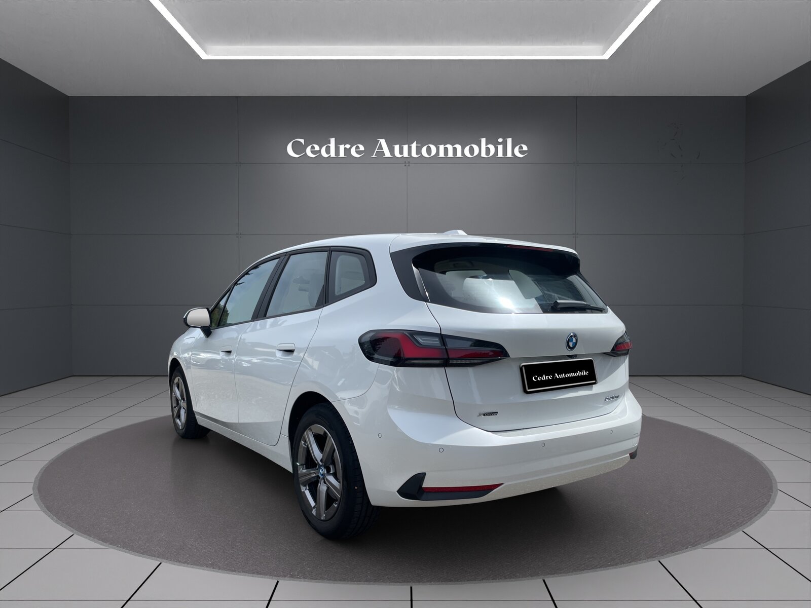 BMW 230e Active Tourer, Plug-in-Hybrid Benzin/Elektro, Occasion / Gebraucht, Automatik - 6