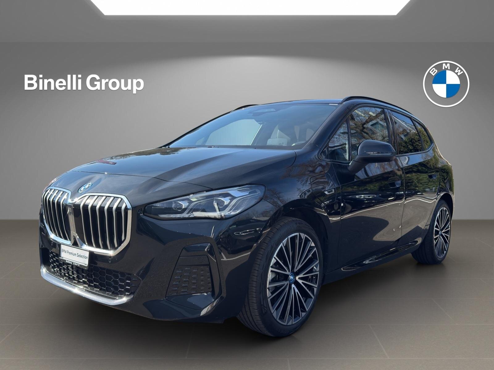 BMW 230e paddles Active Tourer