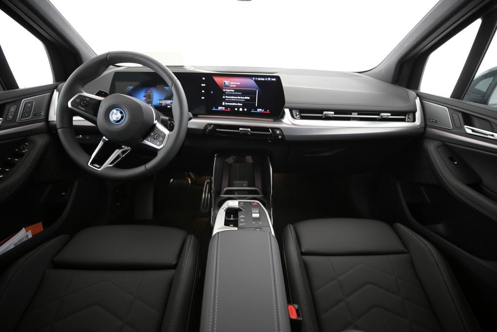 BMW 230e xDrive Active Tourer, Plug-in-Hybrid Petrol/Electric, Ex-demonstrator, Automatic - 5