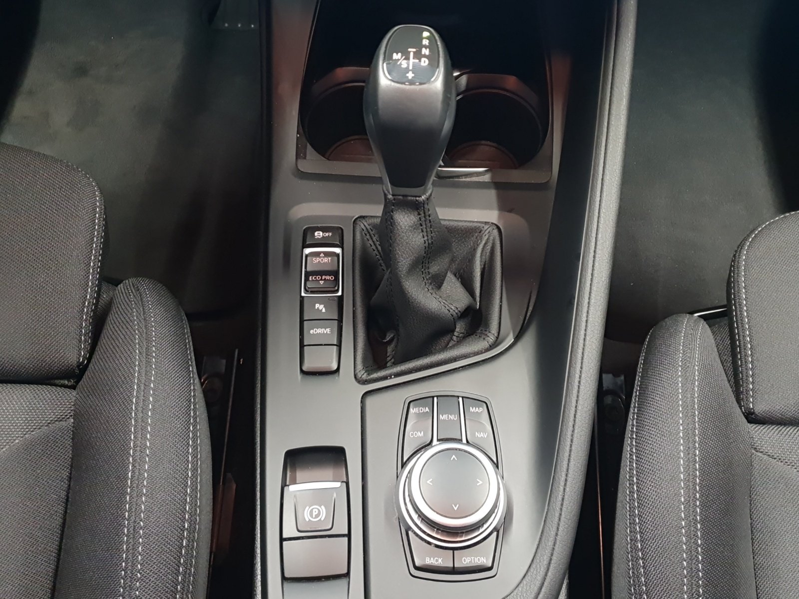 BMW 25e, Plug-in-Hybrid Benzina/Elettrica, Occasioni / Usate, Automatico - 5