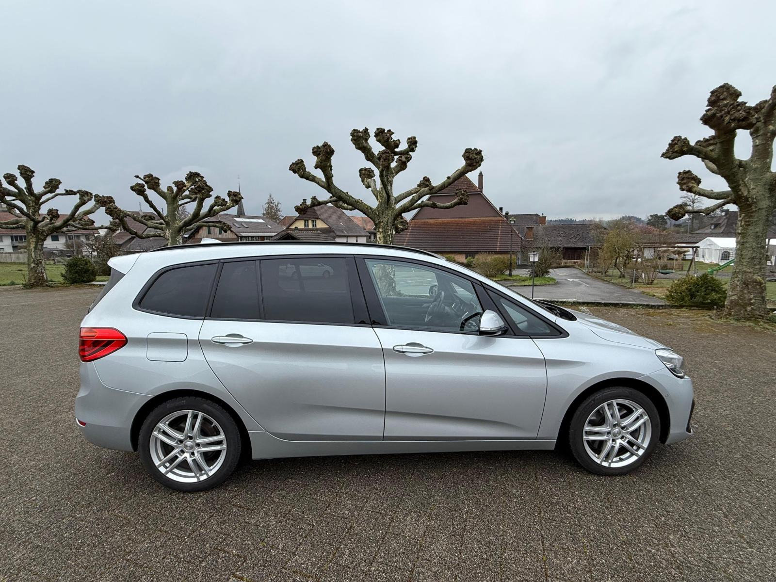 BMW 2er Reihe F46 Gran Tourer 218d SAG