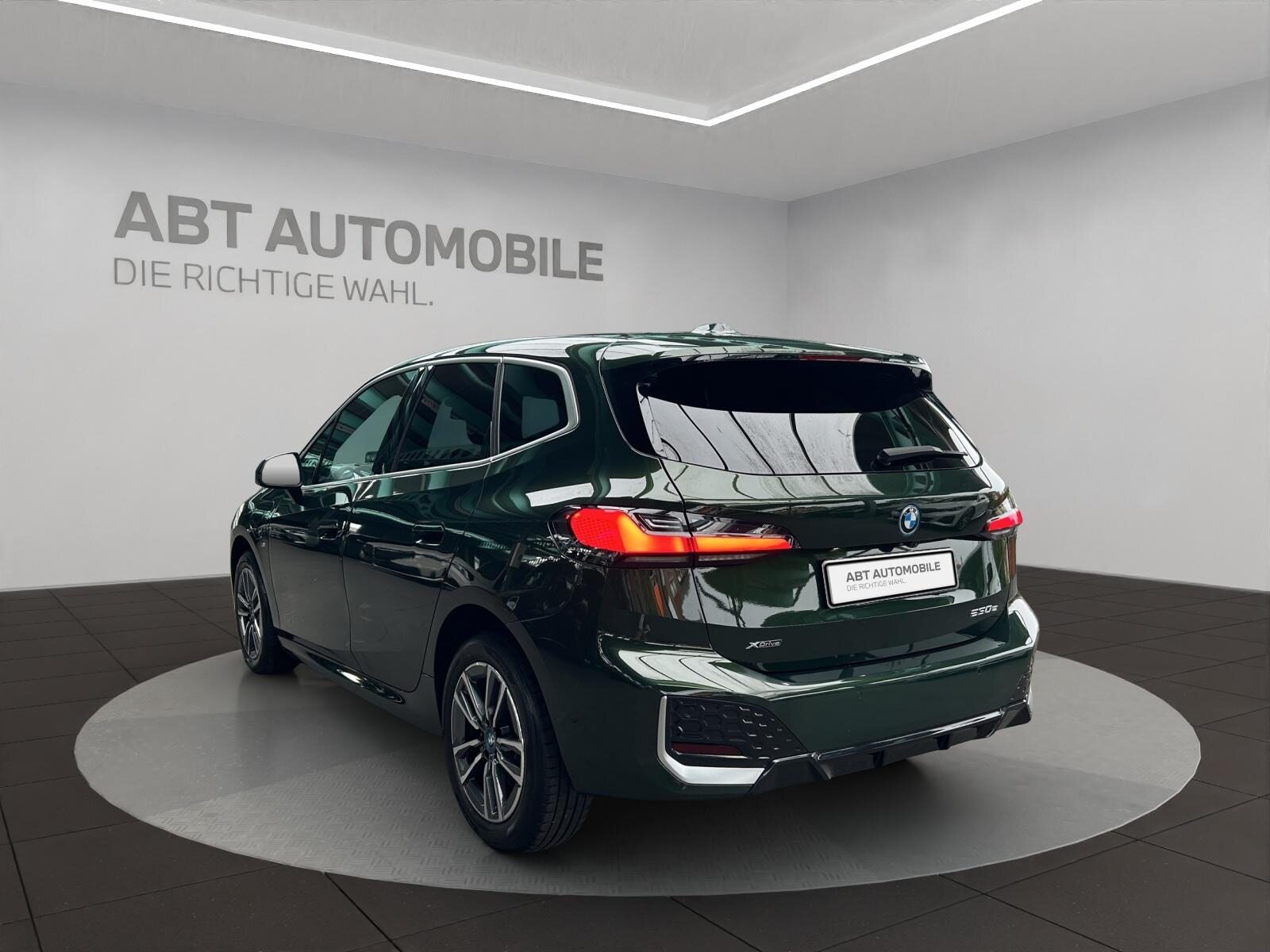 BMW 2er Reihe U06 Active Tourer 230e xDrive paddles, Hybride Rechargeable Essence/Électricité, Occasion / Utilisé, Automatique - 4