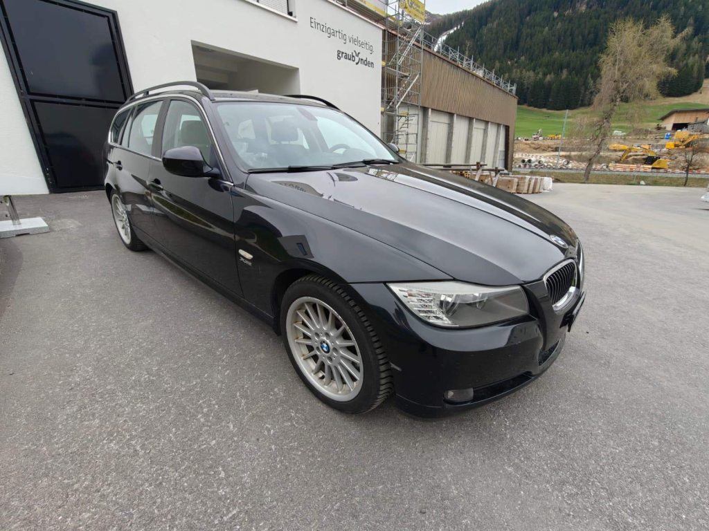 BMW 30e 325i xDrive, Petrol, Second hand / Used, Automatic - 3