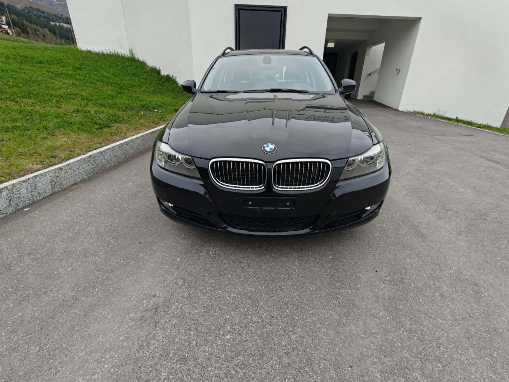 BMW 30e 325i xDrive, Petrol, Second hand / Used, Automatic - 2