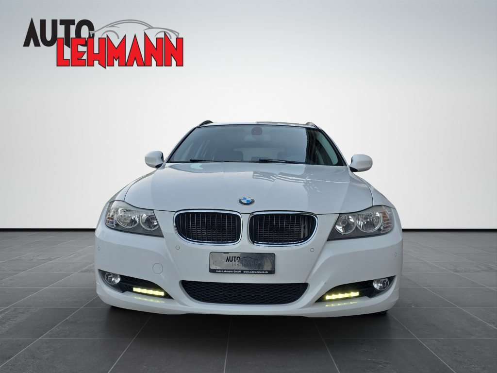 BMW 30e 320i Dynamic Edition, Benzin, Occasion / Gebraucht, Handschaltung - 3