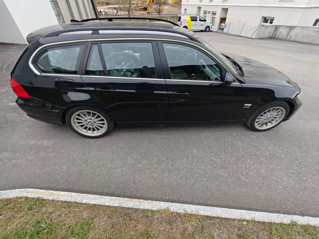 BMW 30e 325i xDrive, Petrol, Second hand / Used, Automatic - 4