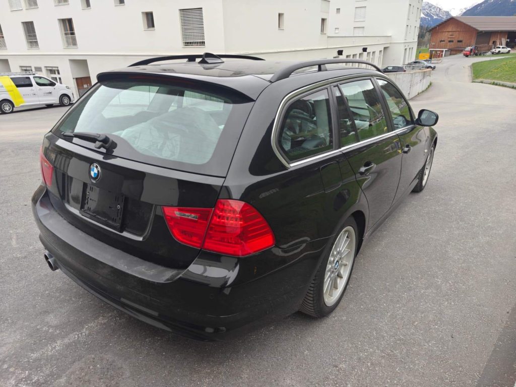 BMW 30e 325i xDrive, Petrol, Second hand / Used, Automatic - 5