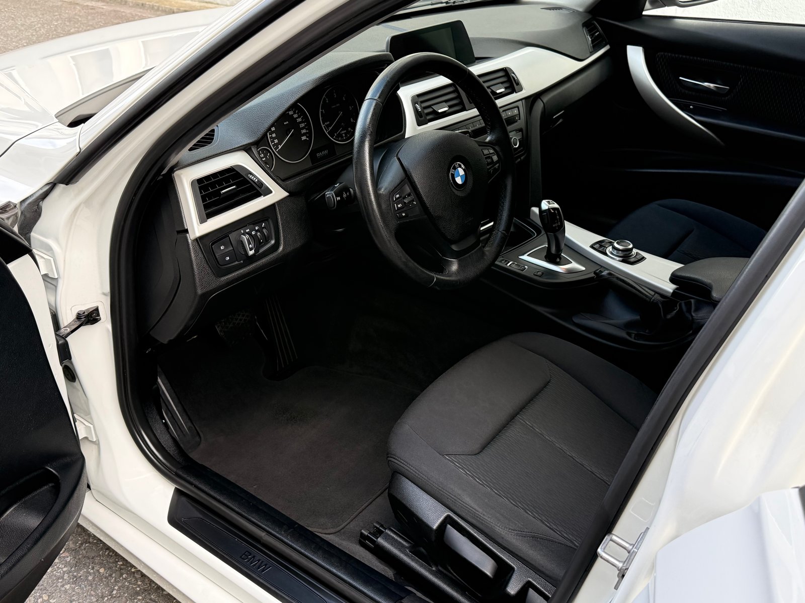 BMW 316d Touring Business Steptronic, Diesel, Occasion / Gebraucht, Automatik - 5