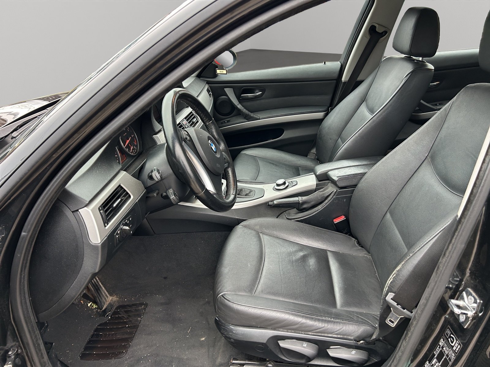 BMW 318i Touring Steptronic, Essence, Occasion / Utilisé, Automatique - 6
