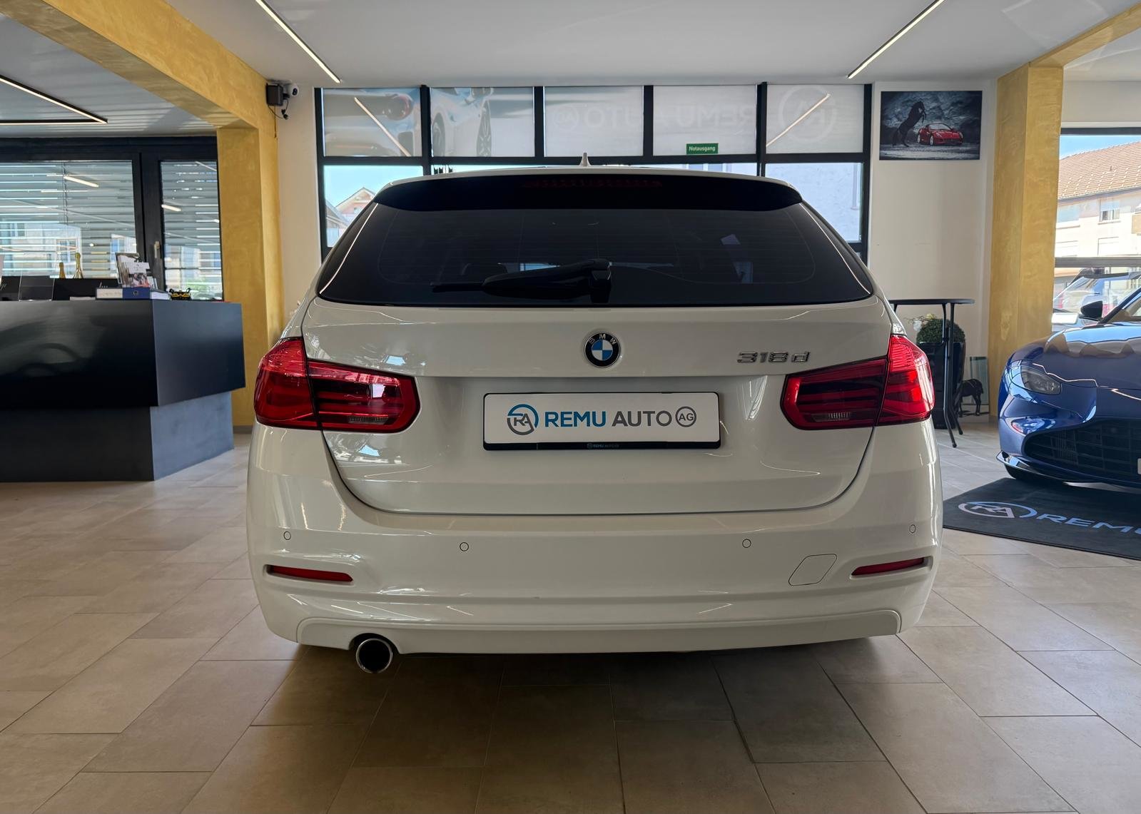 BMW 318d Touring Swiss Advantage Sport Steptronic, Diesel, Second hand / Used, Automatic - 4