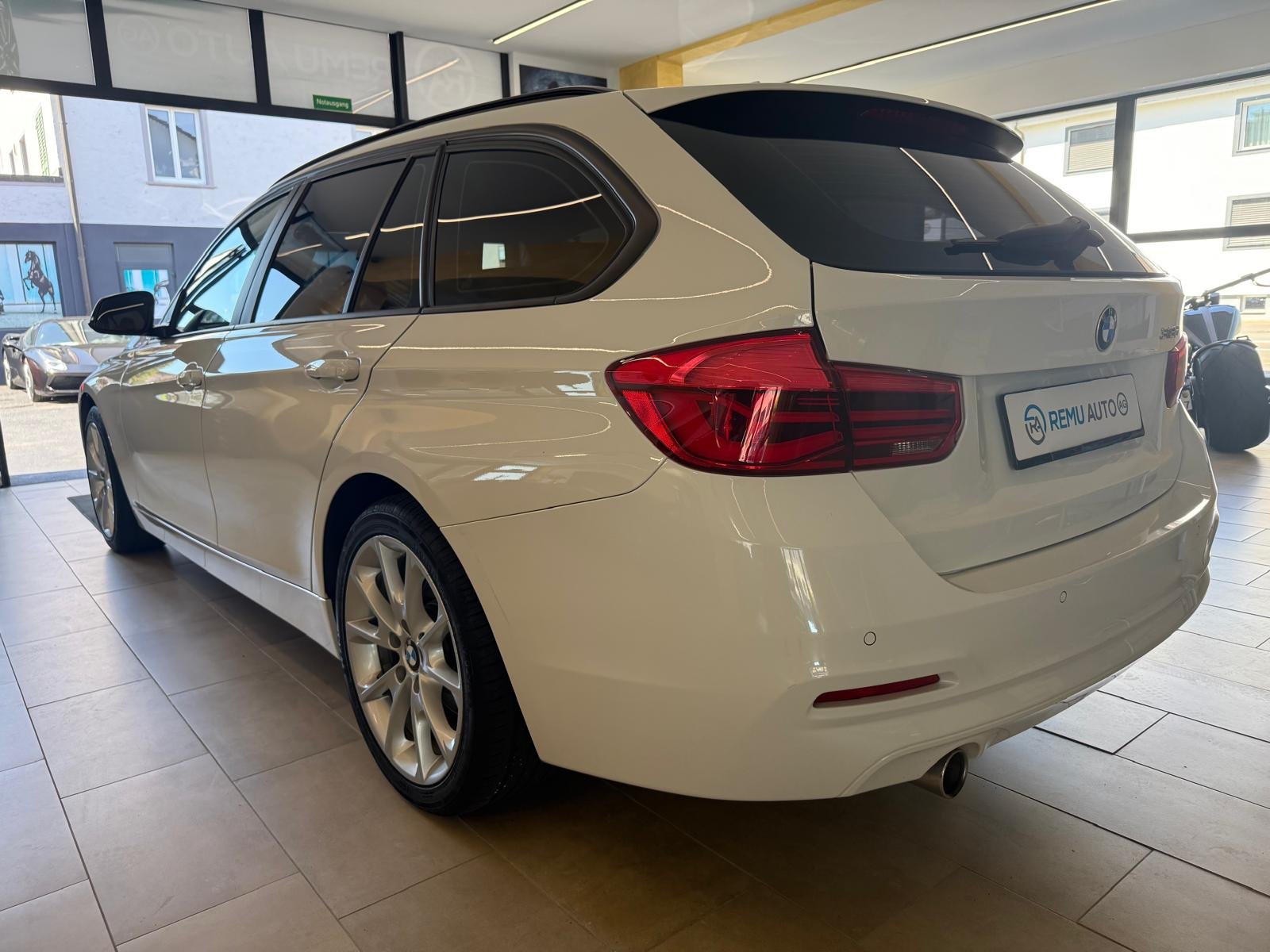 BMW 318d Touring Swiss Advantage Sport Steptronic, Diesel, Second hand / Used, Automatic - 6