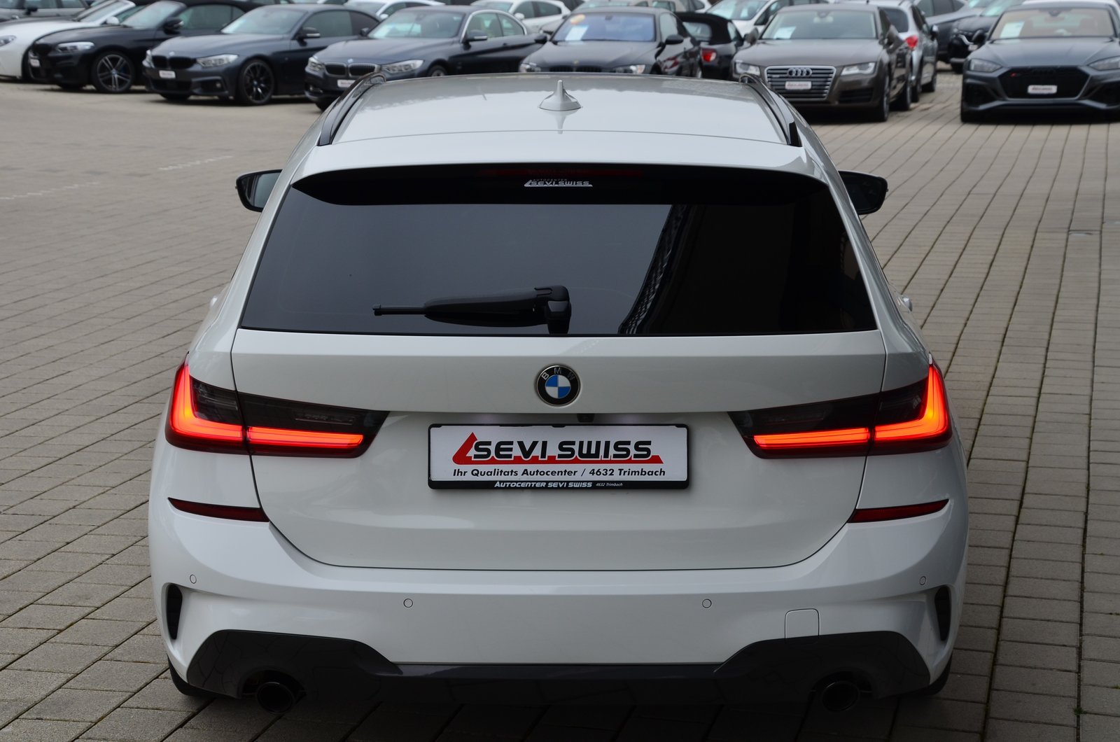 BMW 318d 48V Touring Pure M Sport Steptronic*Frisch ab MFK,1, Mild-Hybrid Diesel/Elektro, Occasion / Gebraucht, Automatik - 4