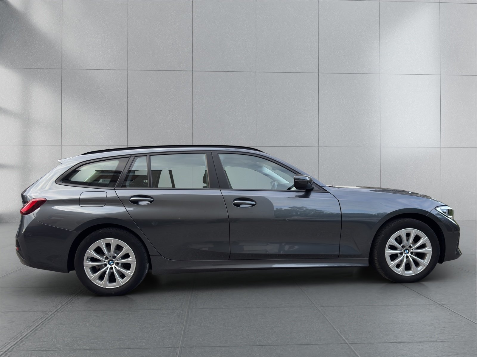BMW 318, Essence, Occasion / Utilisé, Automatique - 6