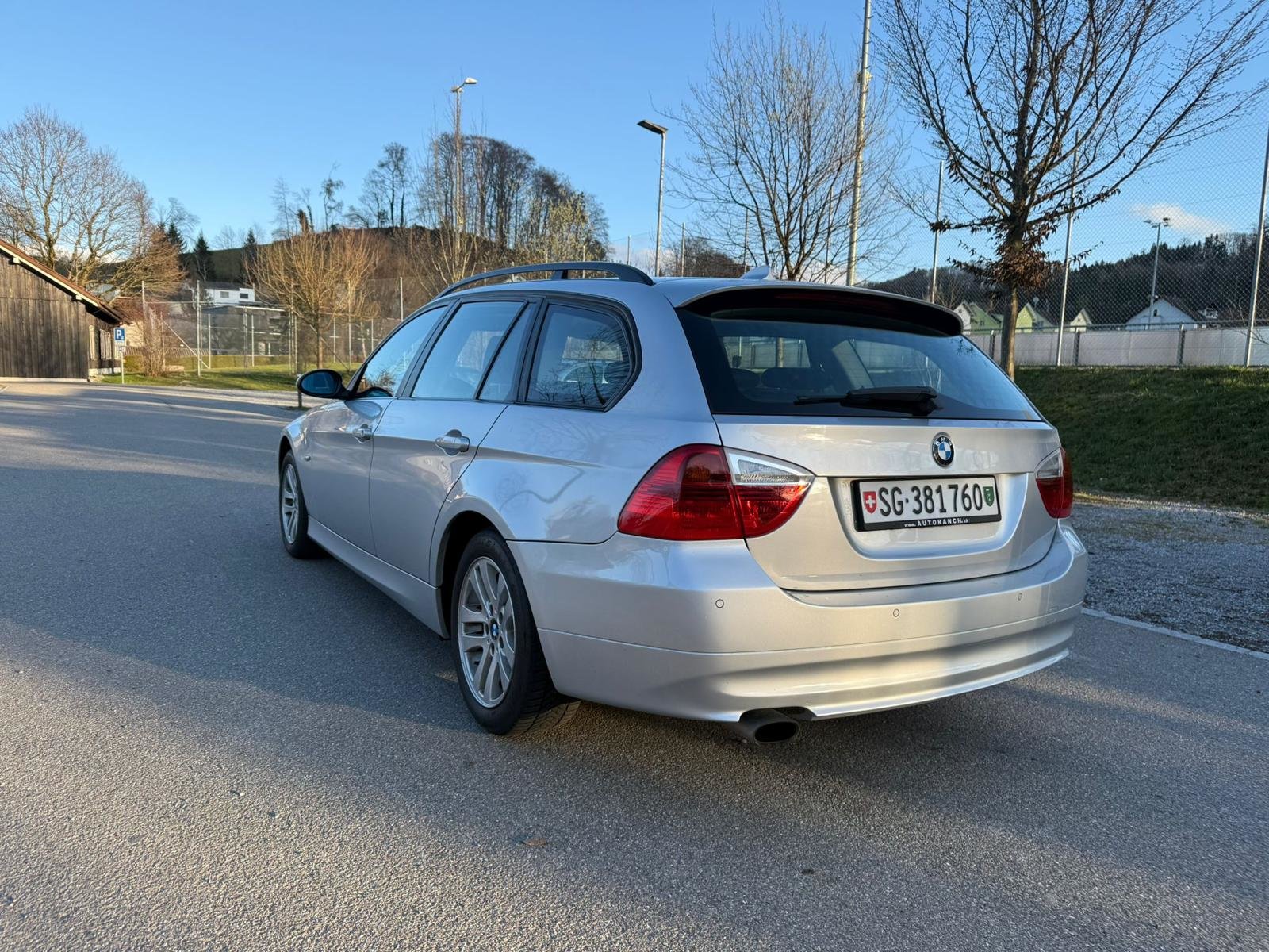 BMW 318i Touring Steptronic, Benzina, Occasioni / Usate, Automatico - 2