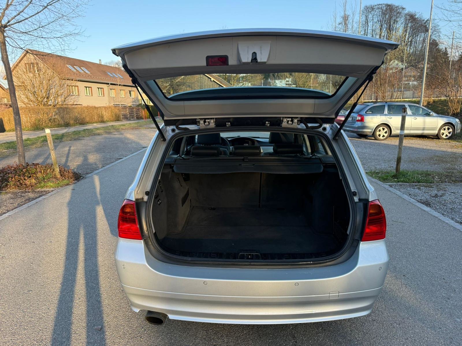 BMW 318i Touring Steptronic, Benzina, Occasioni / Usate, Automatico - 4