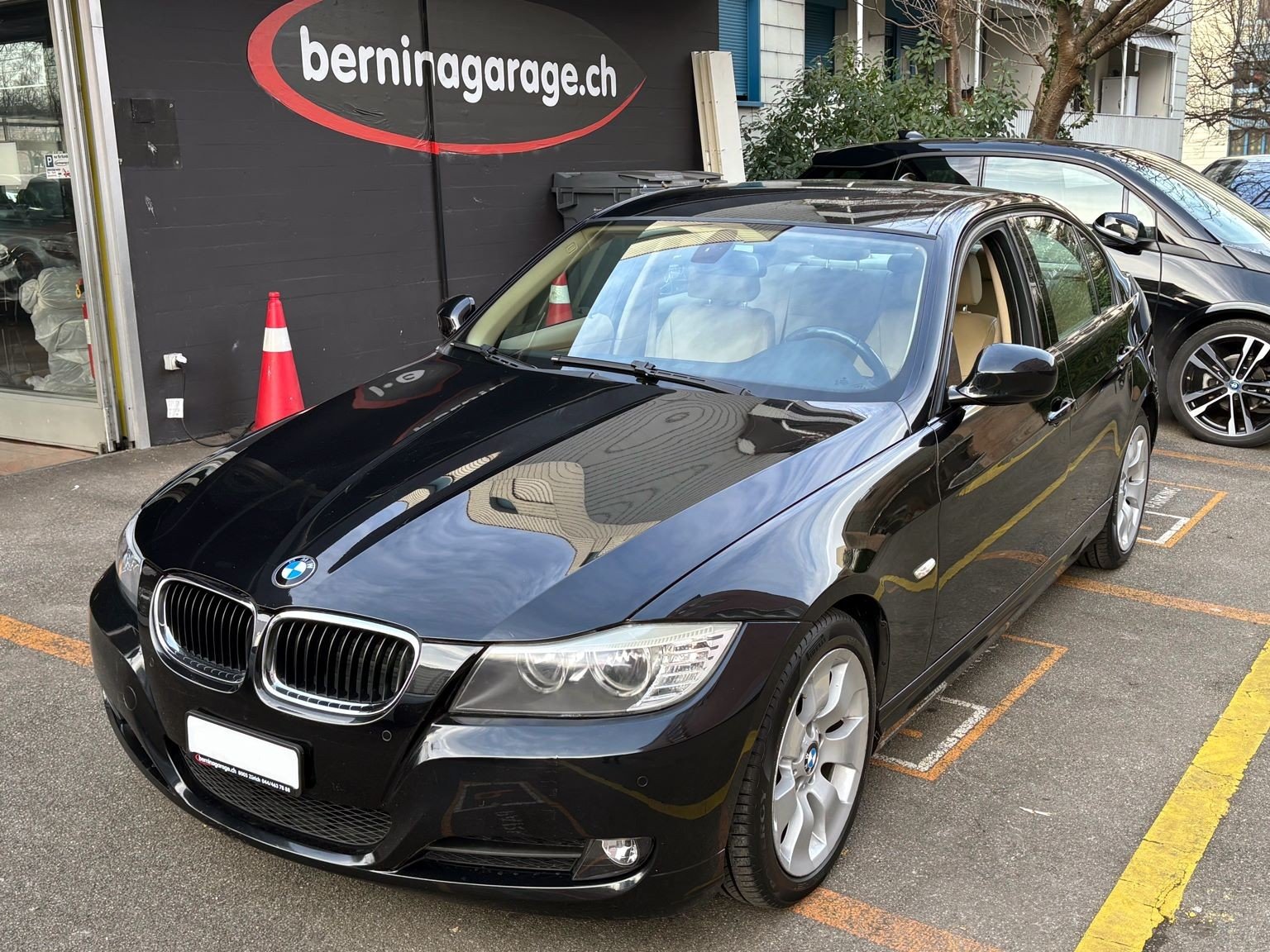BMW 318i Access